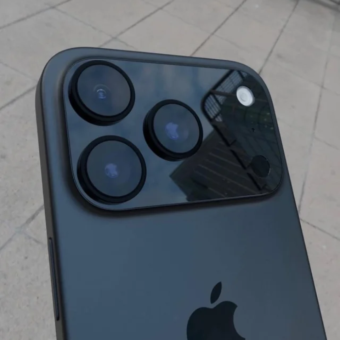 iPhone 17 Pro Max OU R$12.500 PIX!